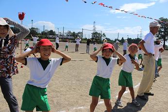 １，２年チェッコリ玉入れ