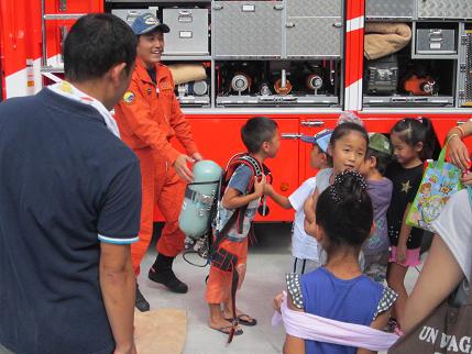 酸素ボンベは重たいかな？